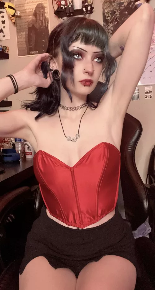 how do we feel about corsets [f]