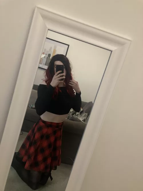 How do we like a matching hair/skirt combo?