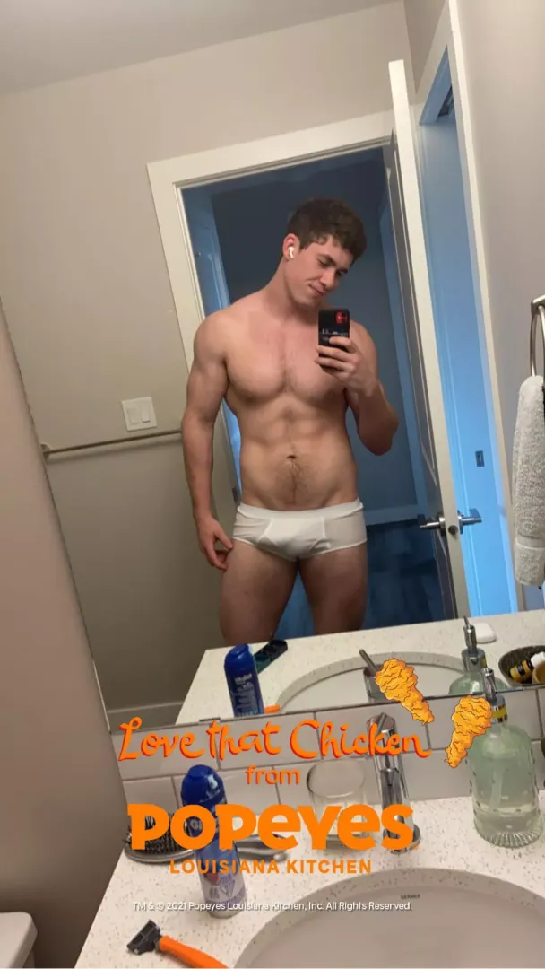 How do you feel about a man in briefs?😉