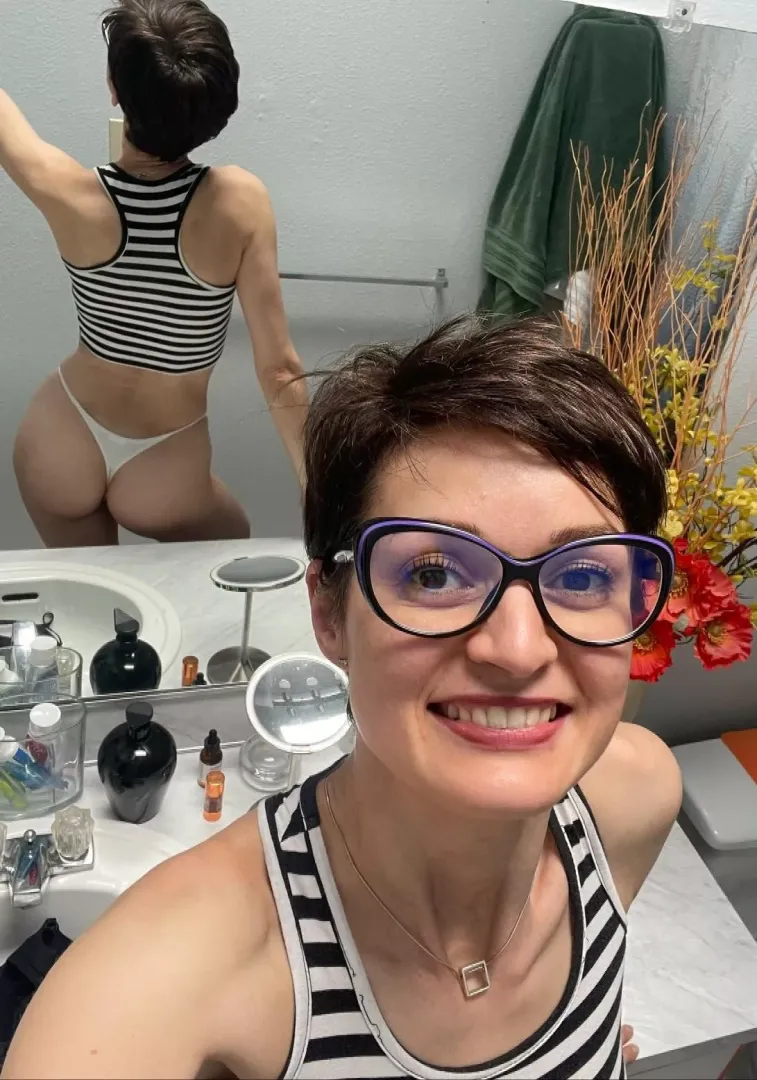 How do you like my glasses?