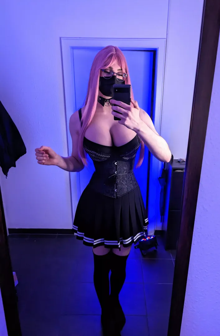 How do you like my outfit? 💕😊