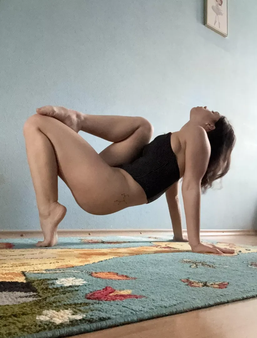 How do you like this pose