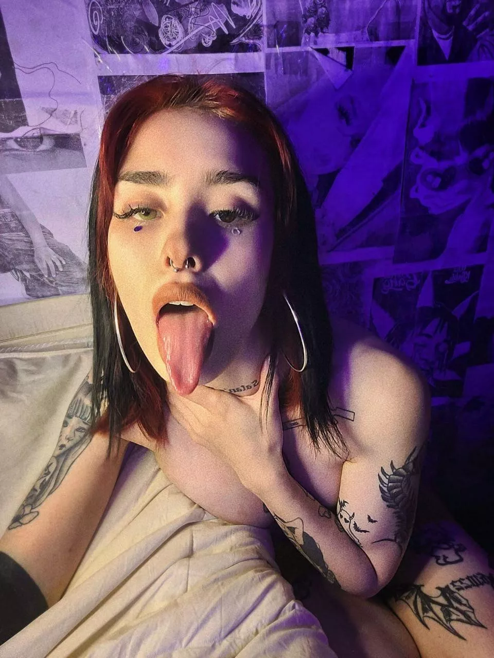 How do you want your slut to behave