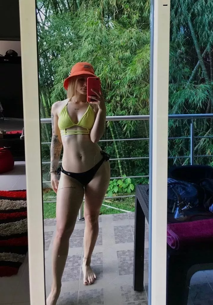 How fast can you get hard? 🙈🙈