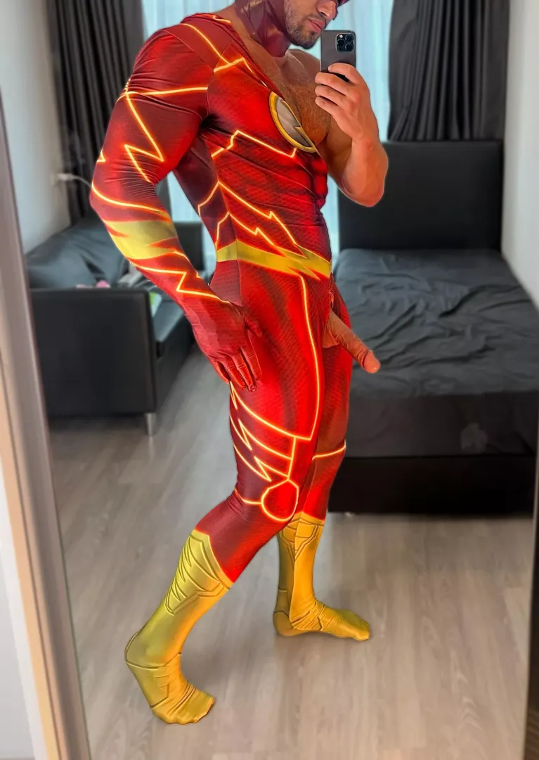 How FAST would you suck this cock? (6,8ft)