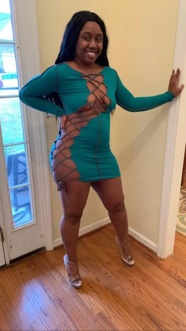 How sexy does this dress look and hugs my curves?