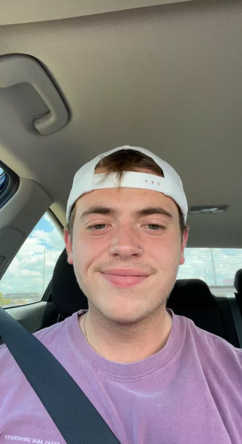 Howdy everyone :)