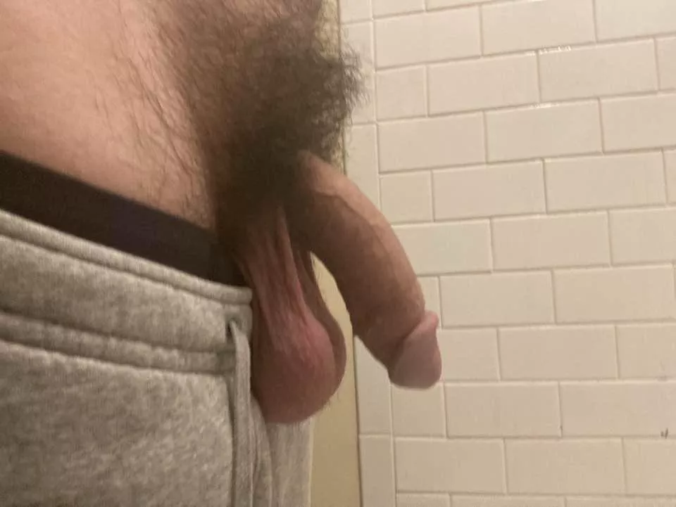 how’s it hangin?