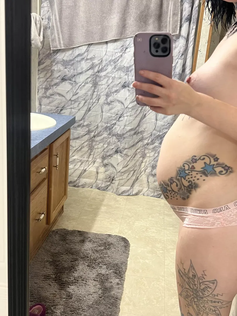 How’s my body look to be 23 weeks. Be honest?