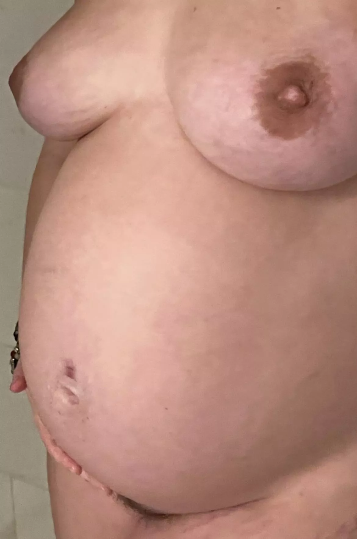 How’s my bump looking?