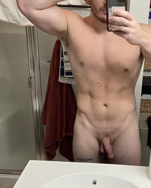How’s my dadbod? (m)
