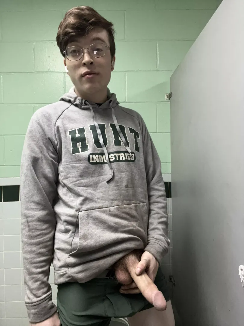 How’s the cut looking on him?