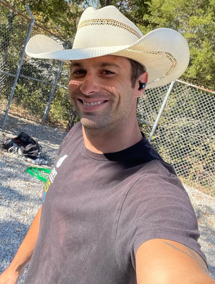 https://chaturbate.com/in/?tour=7Bge&campaign=RBGN8&room=jeff4a3