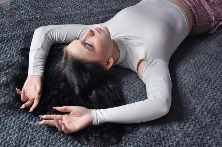 https://chaturbate.com/p/eternitydesire/?tab=bio do u want to fuck me? ;)