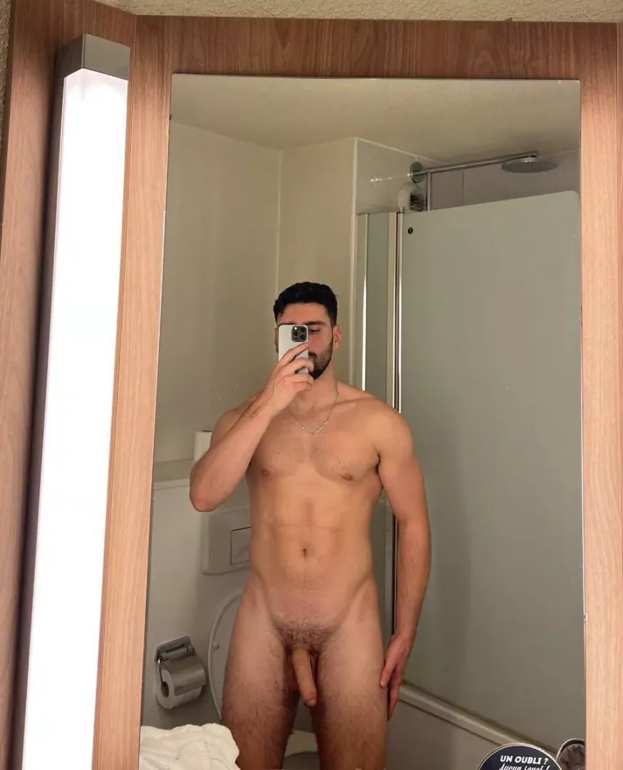 Hump days are for nudes right?