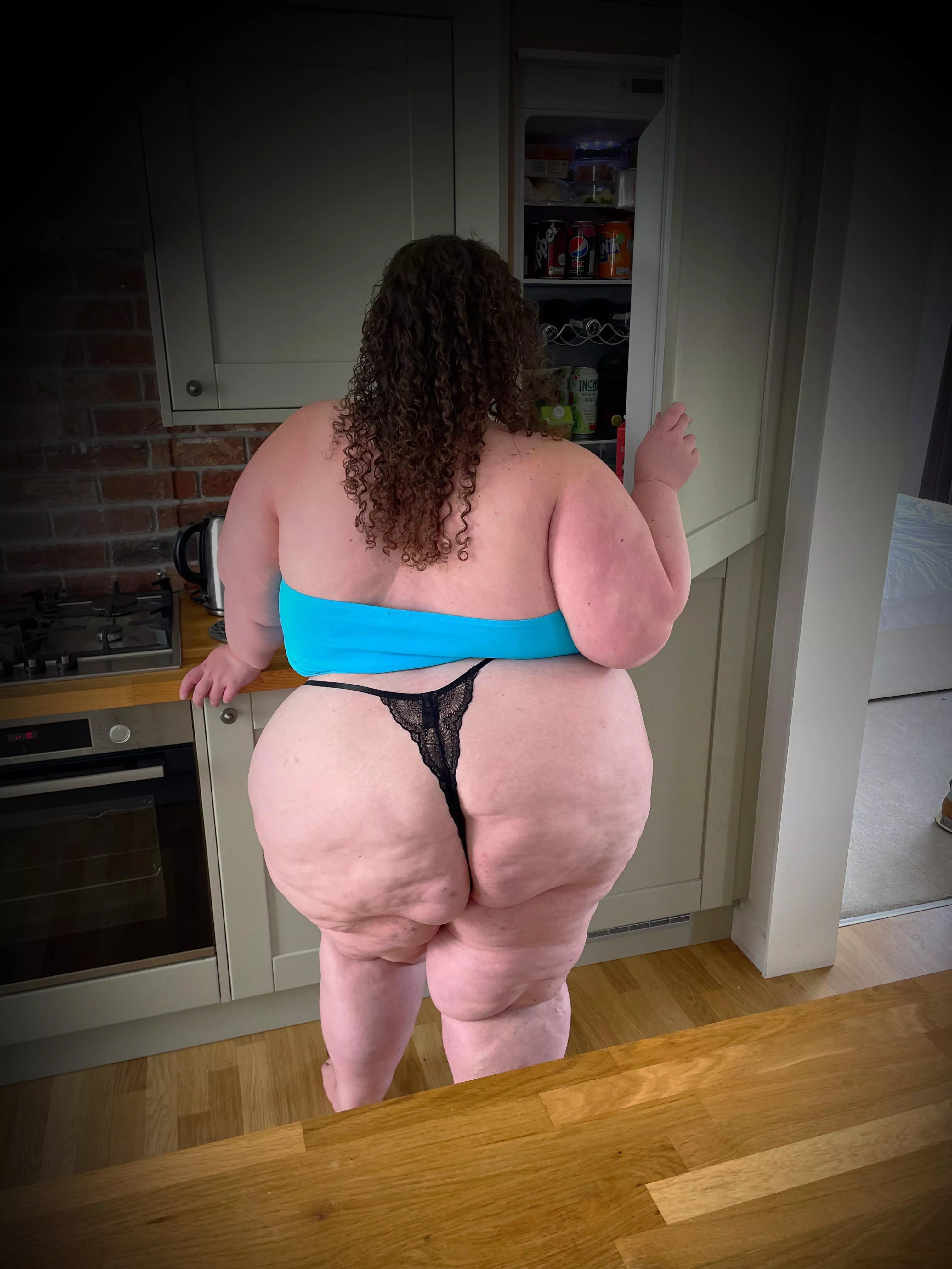 Hungry for both snacks and cock 🍆😈