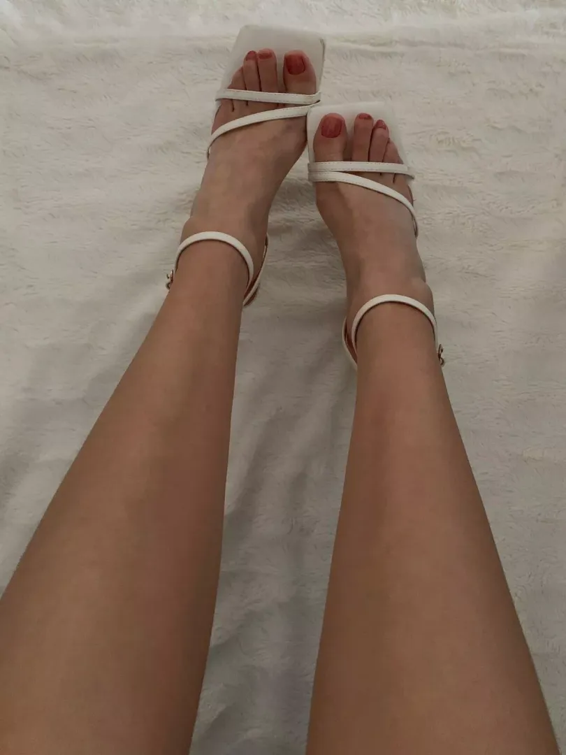 I always get so horny when I wear my heels