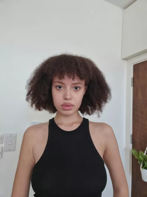 I always love it when you look at me ;)