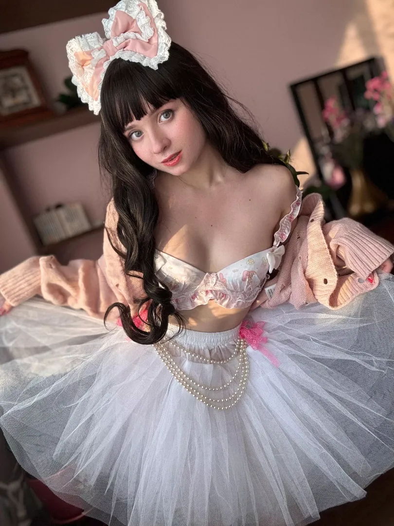 I am gradually undressing in my boudoir...