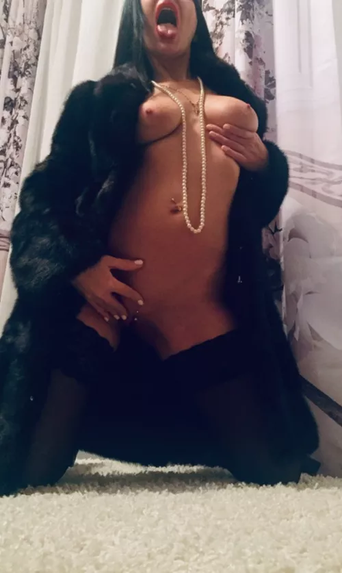 I am very horny and want a hot cream