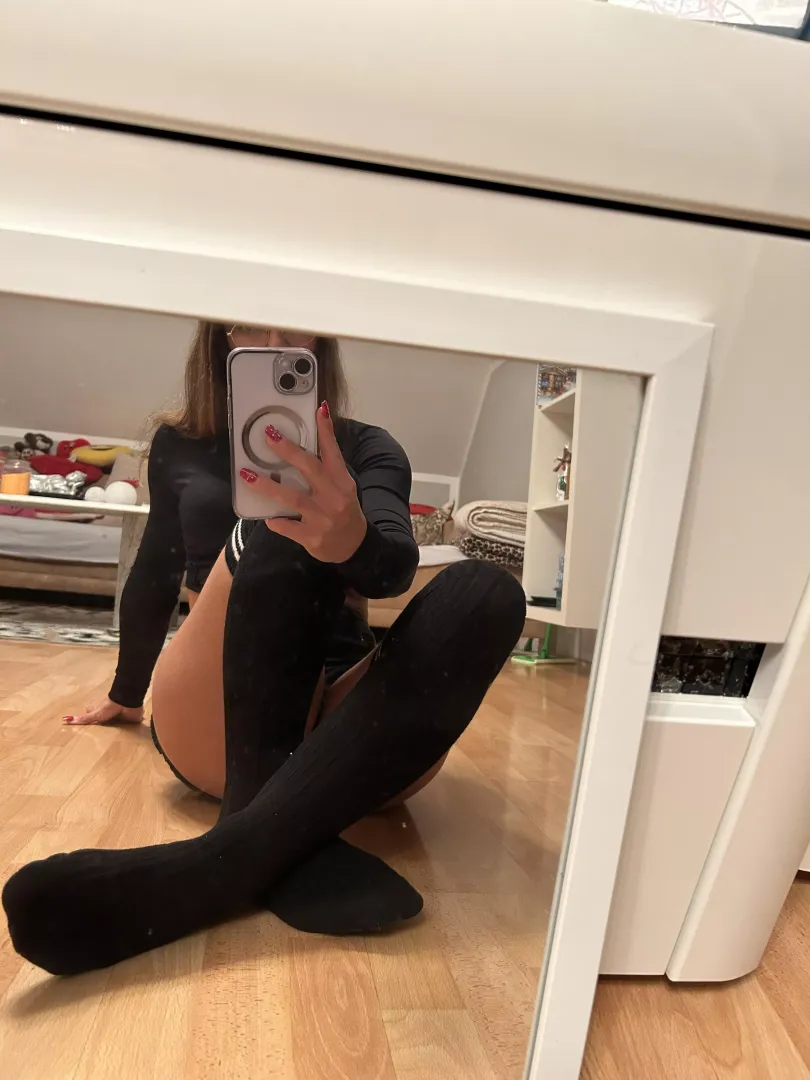 I am waiting for you baby