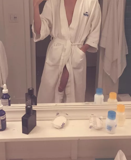 I answered my door like this and the cleaning lady saw lol