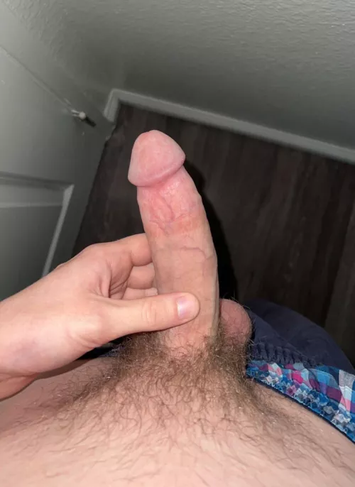 I bet you can't even beat my average cock 😈