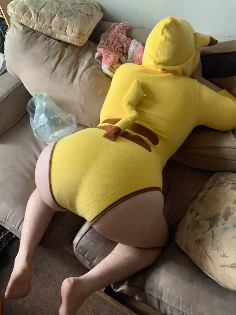 I bet you weren't expecting to get off to Pikachu today :3