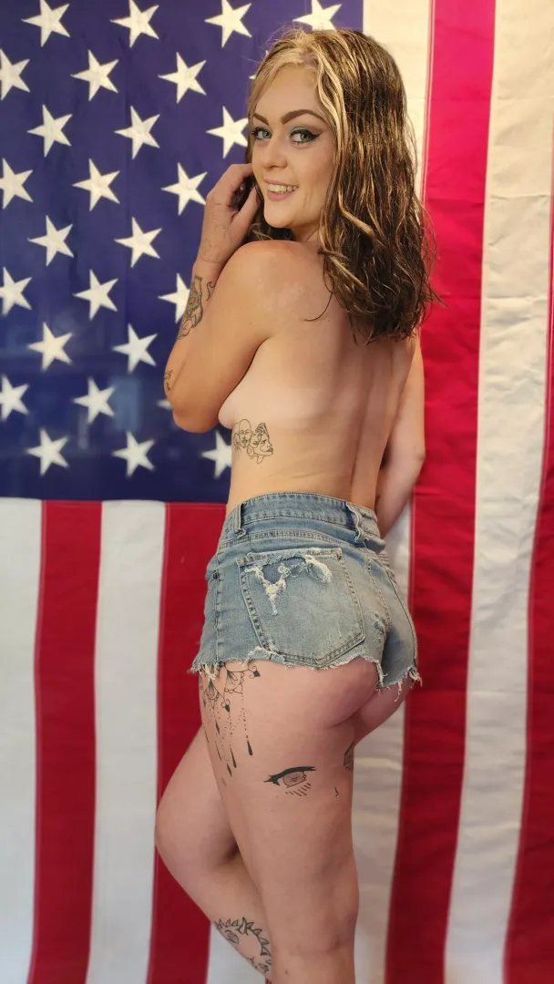 I can't wait for the 4th 😘😘😘