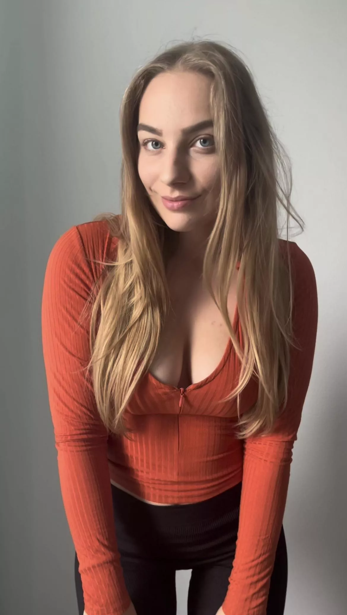 I challenge you to look into my eyes and eyes only [f]