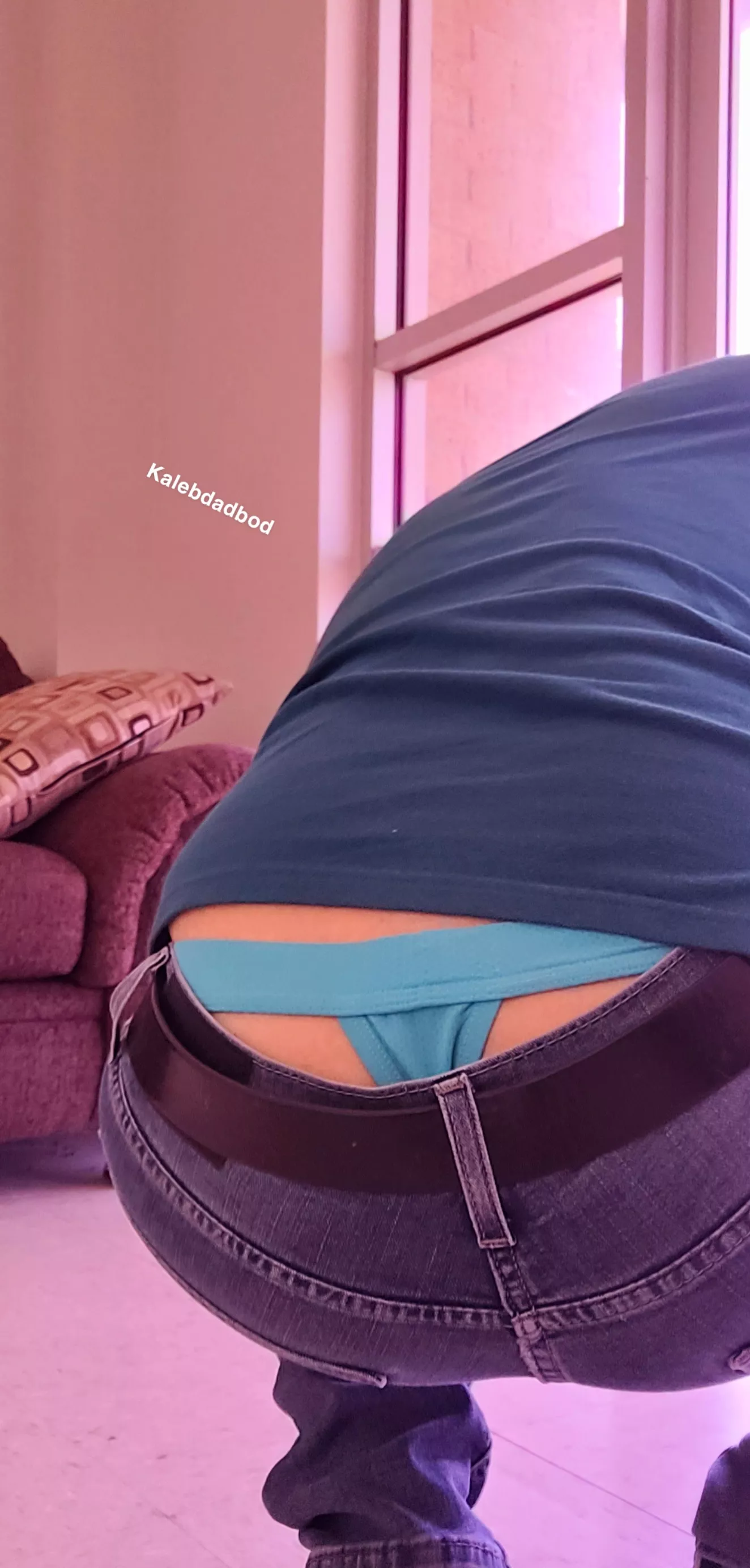 I couldn't keep my whaletail from showing at work..oops 🤭