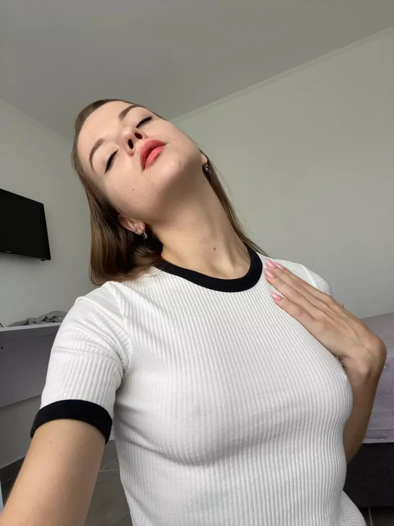 I decided not to wear a bra.Is it a good choice?