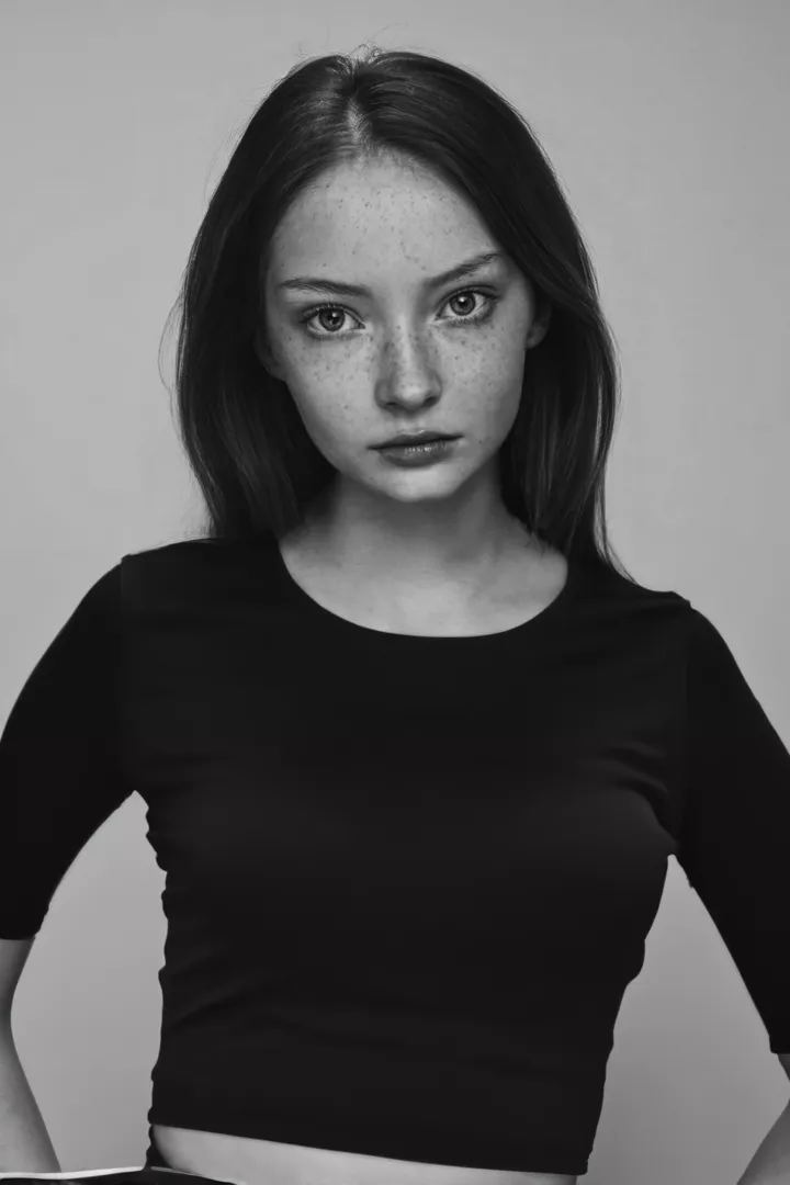 I did my frist professional photo shoot!!! What do u guys think? :))