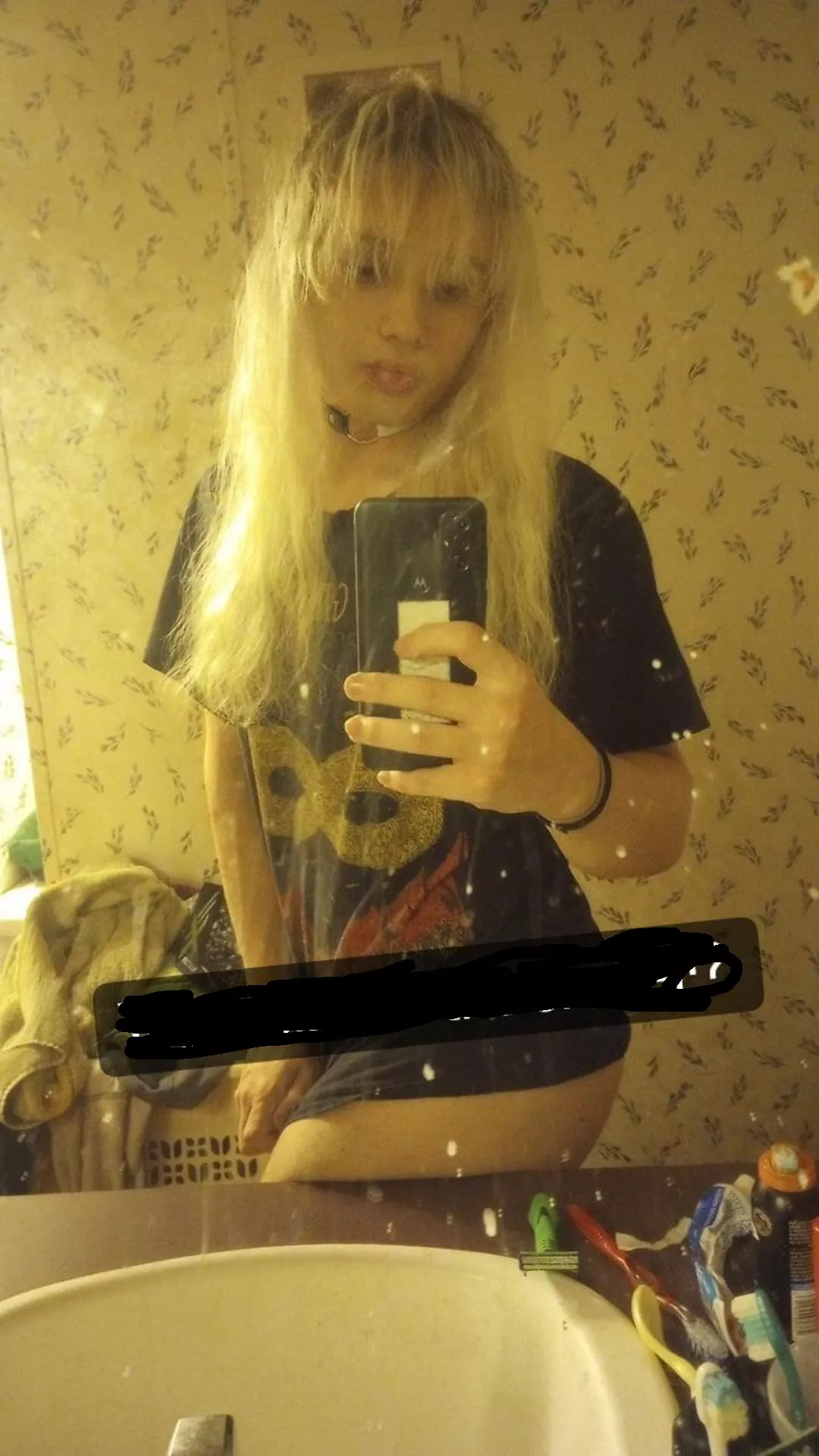 I don't have much to dress up in but I still think I look cute:3