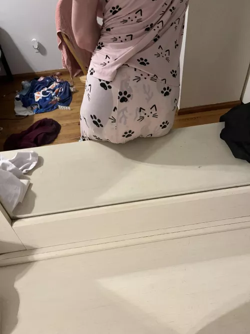 I don’t want to wear these pjs to the sleepover. You can clearly see the diaper