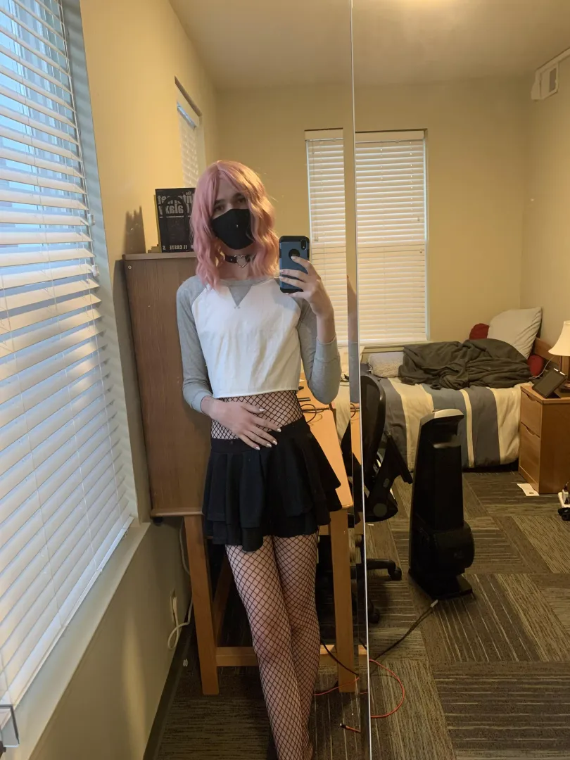 I drank to much, so give me attention