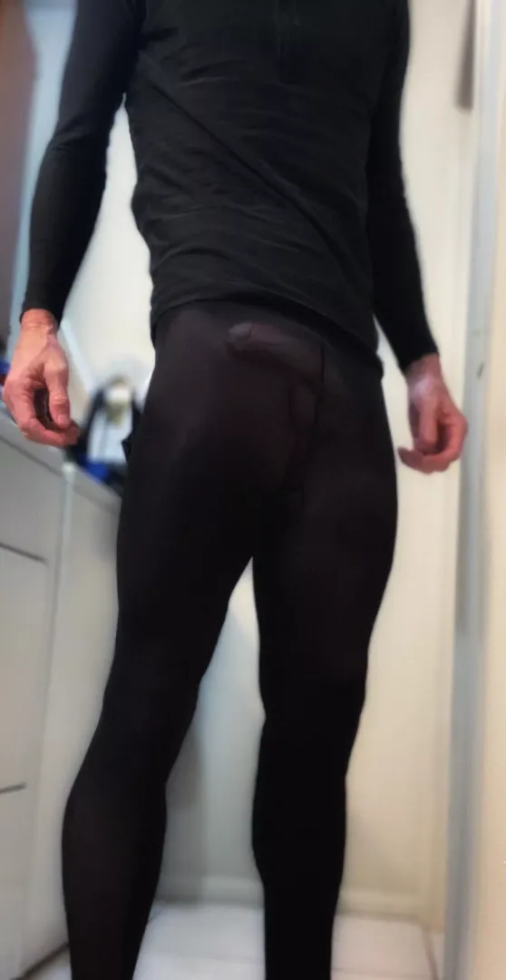 I encountered so many friendly motorists while jogging today [m]