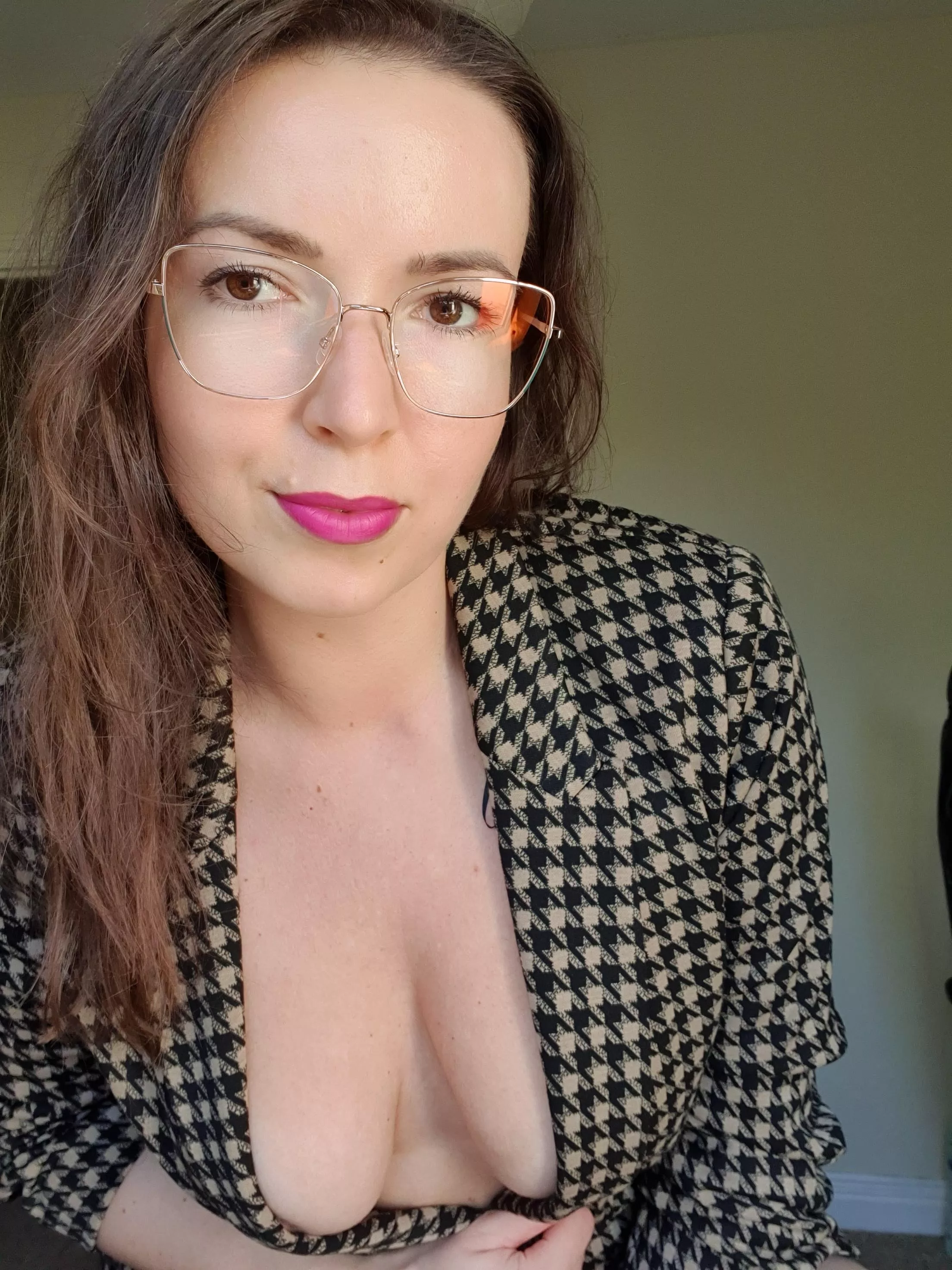 I encourage staring 👀