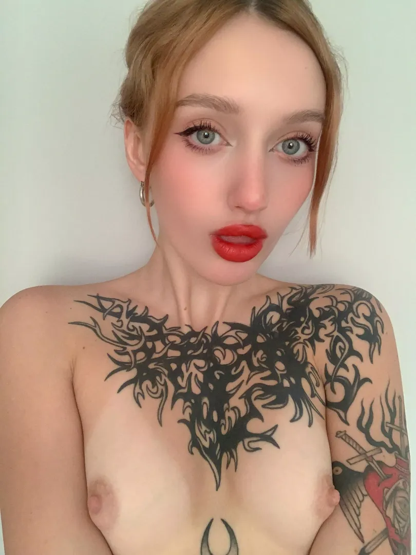 I get happier when my boobs are out