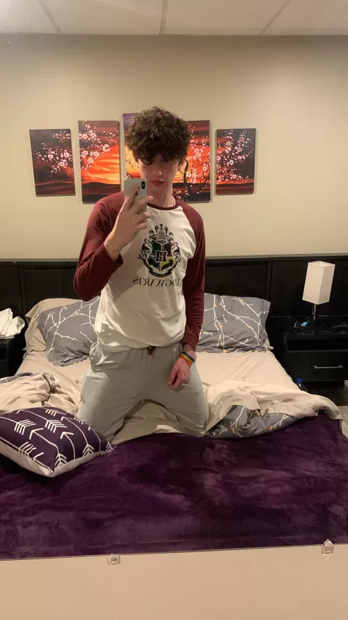 I got a new bed and Harry Potter pyjamas ✨