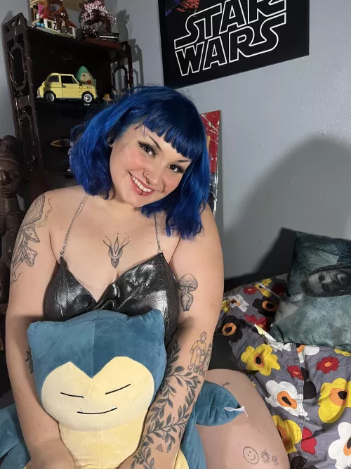 I got a new plushy [f]riend :,)