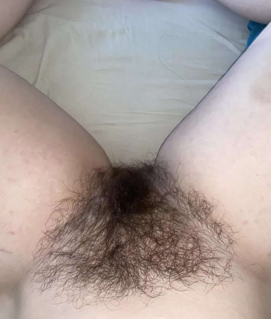 I heard hairy pussy tastes better.. does it?