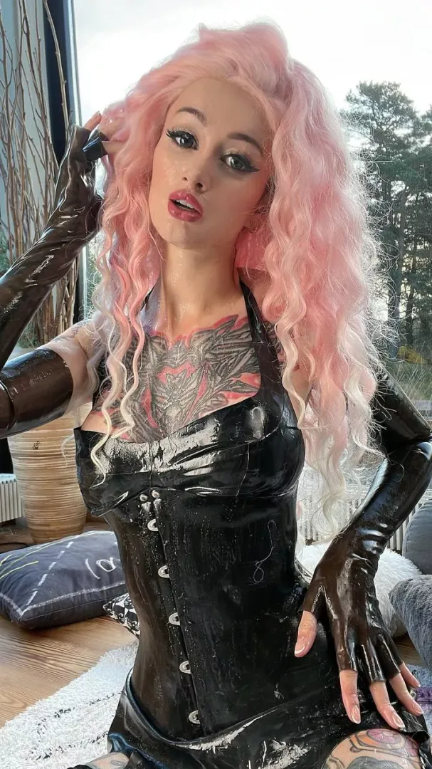 I heard that you like leather