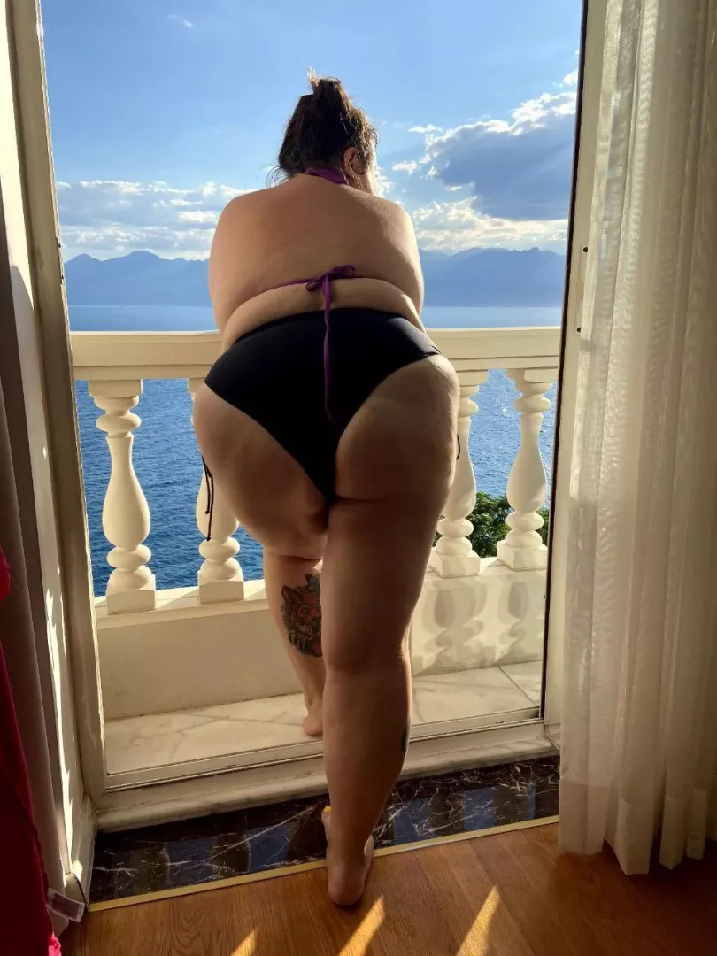 I hope my body can make your day better