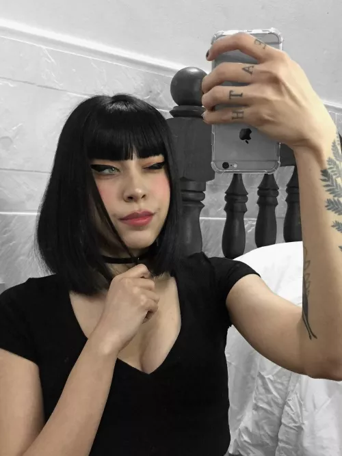 I hope others can appreciate my bangs with me :3