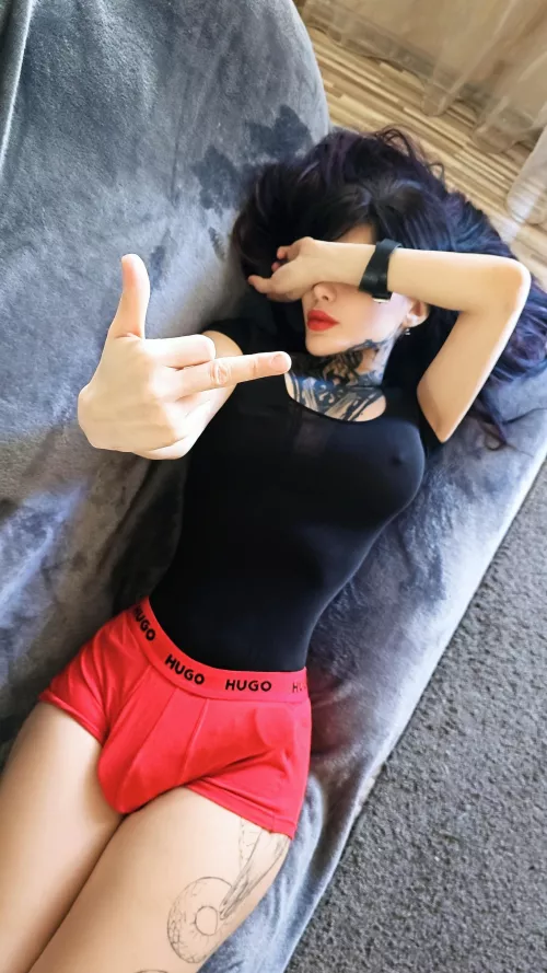 I hope the pizza delivery guy doesn't notice my big beast