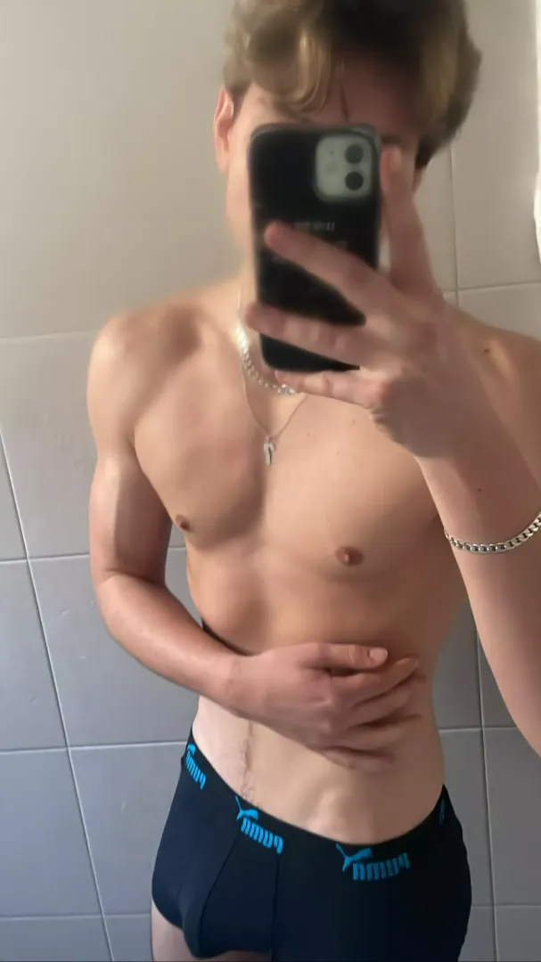 I hope you can still enjoy it being flaccid 😌but I would let it grow in your hand 🤤