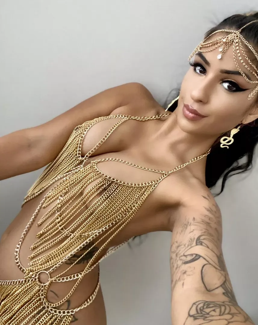 I hope you’re in the mood for some gold today. ;)