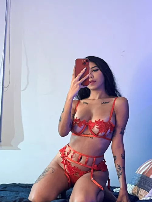 I just wanna take your money and make you my bitch [domme]