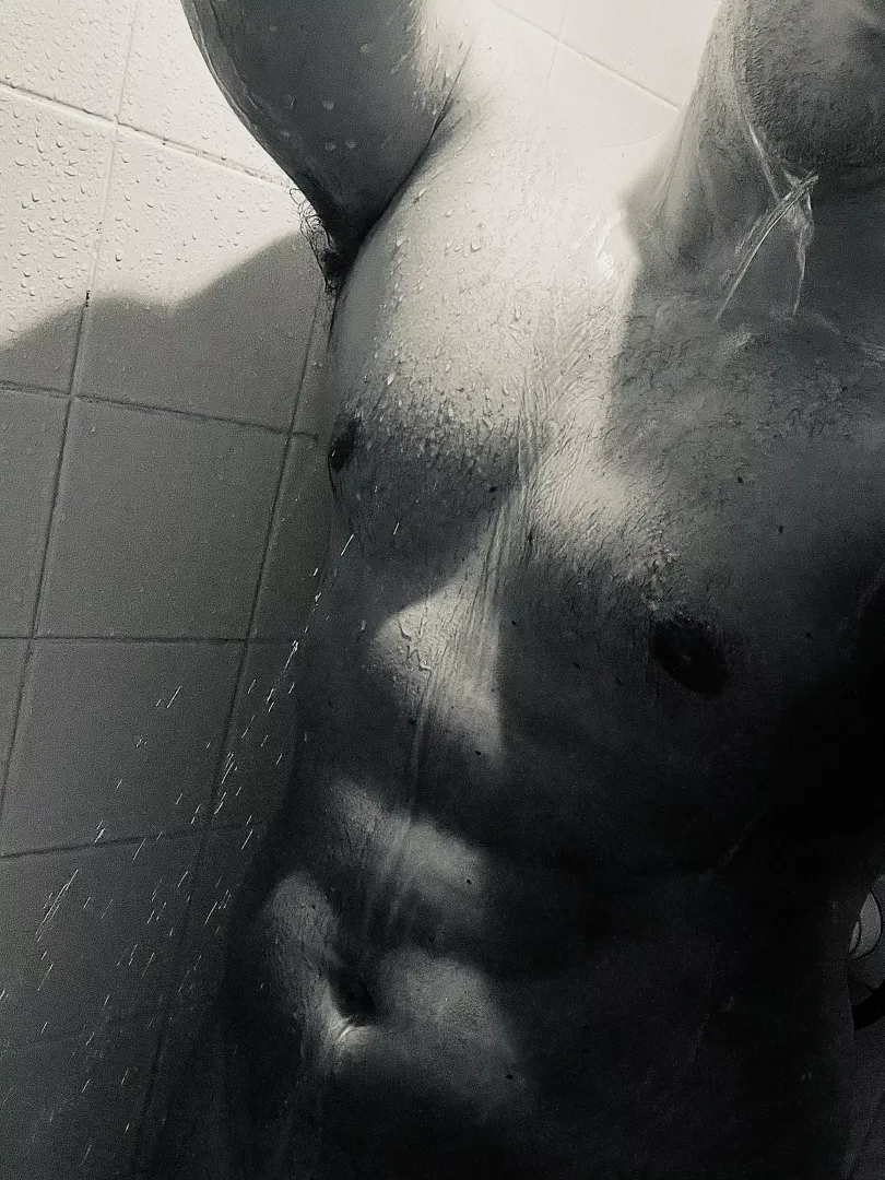 I know I’m a handful.. but isn’t that why you have two hands? [m] 🔥